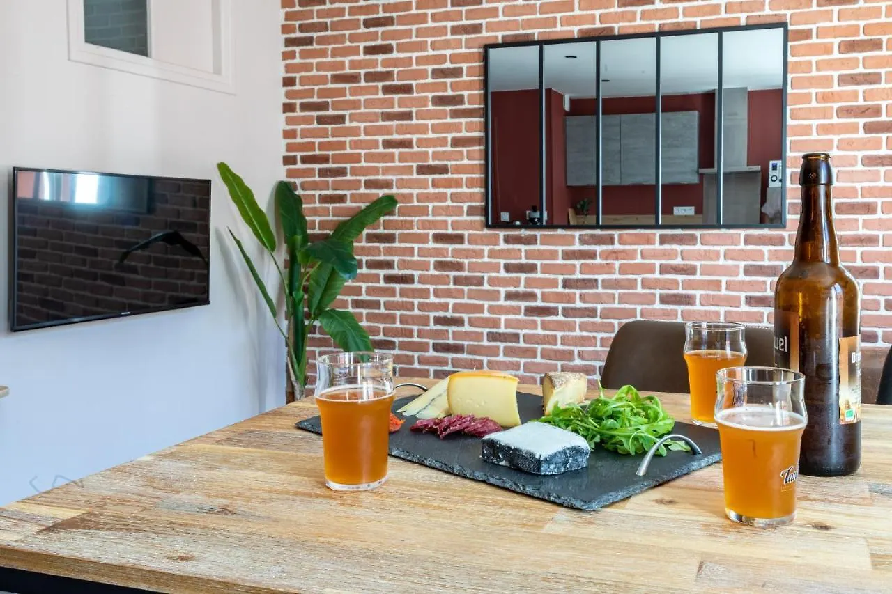 Appartement NOUVEAU - T2 Industriel - Quartier historique - WiFi - Parking - Netflix Hennebont France
